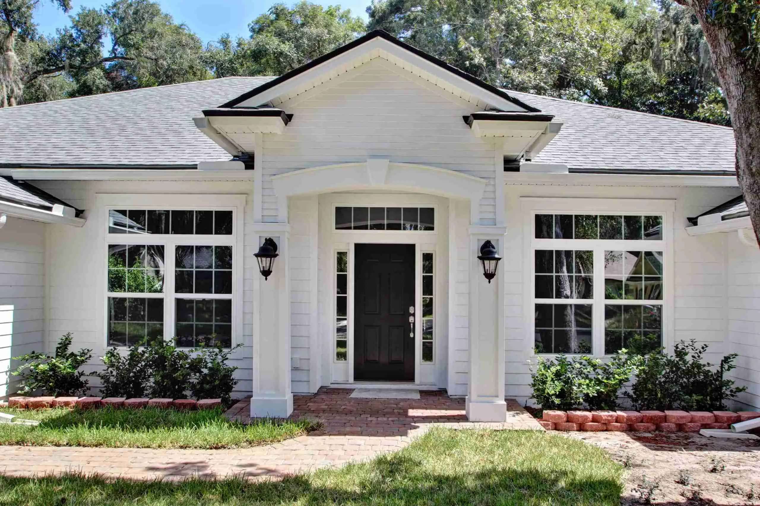 Renaissance Product Image 3: Casement Windows